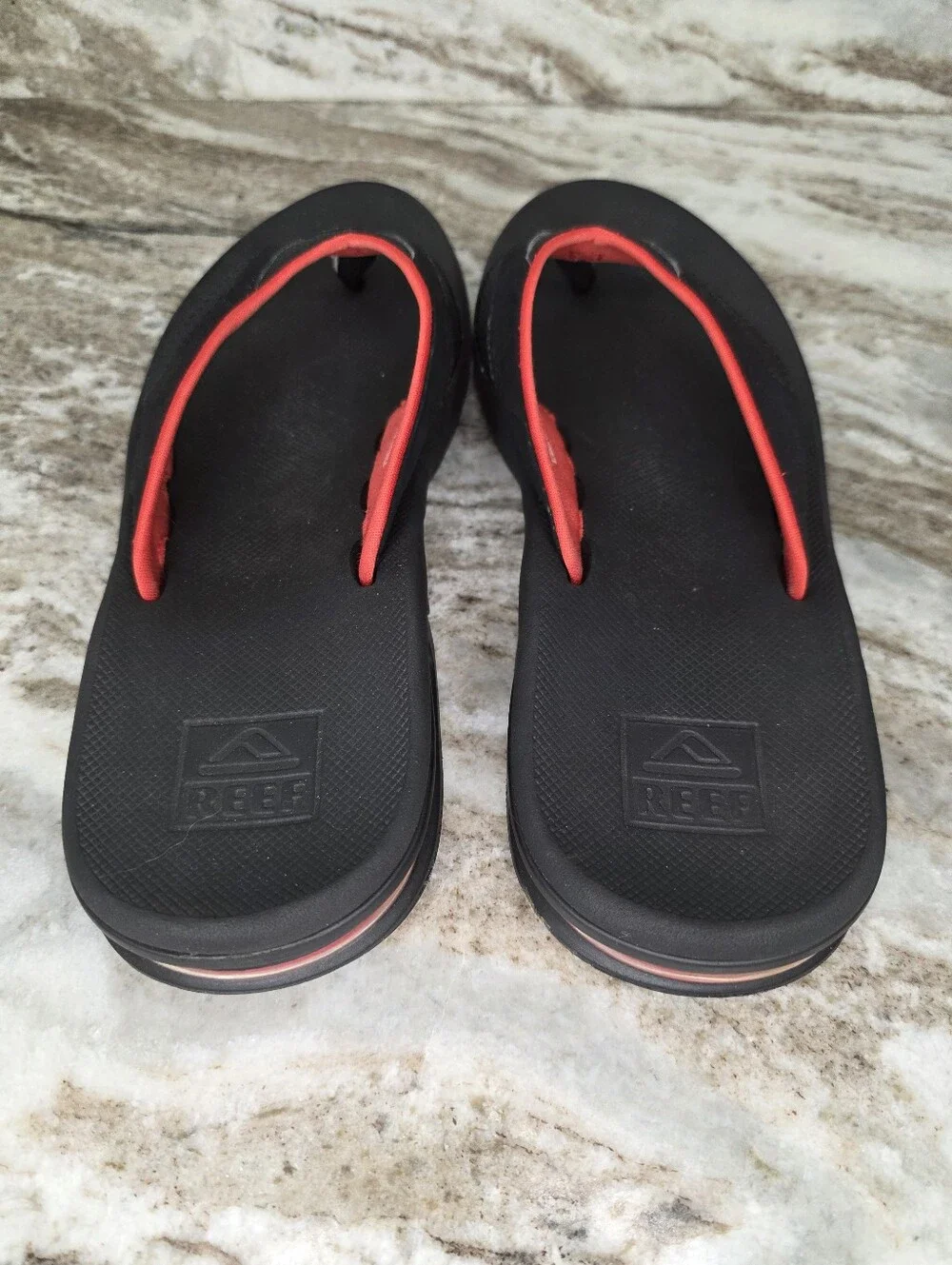 REEF Fanning Bottle Opener Flip Flops BLACK / Red Size 12